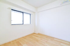 ライオンズマンション初台 洋室2