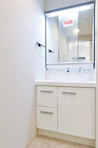 ライオンズマンション初台 洗面室