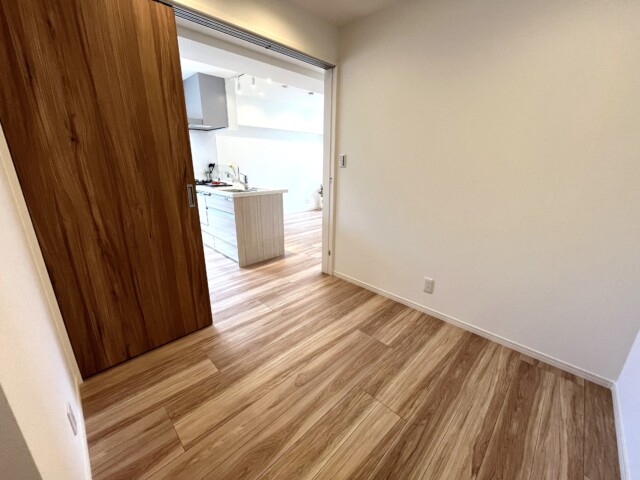 ルモン広尾 洋室1