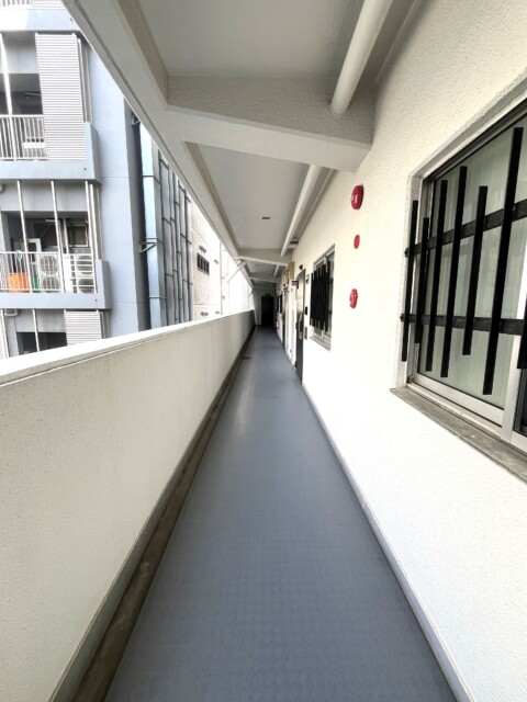 秀和五反田駅前レジデンス 玄関廊下