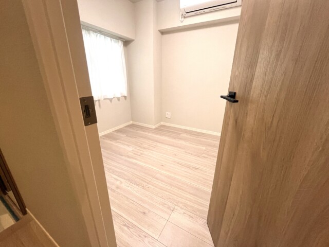 秀和五反田駅前レジデンス 洋室1