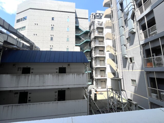 秀和五反田駅前レジデンス 玄関廊下