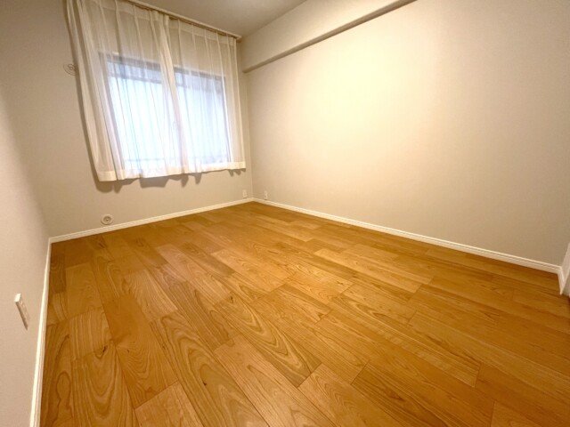 パレ二子玉川 洋室1