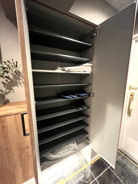 マンション広尾台 (7)玄関廊下