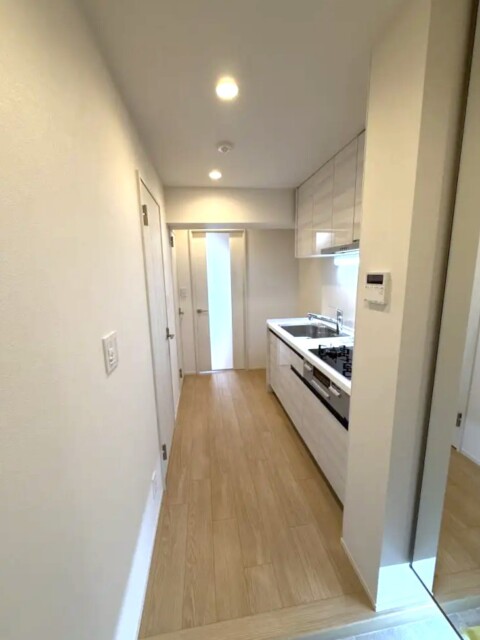 秀和都立大レジデンス キッチンホール