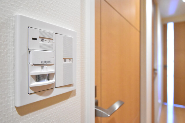 ライフピア豊春 玄関