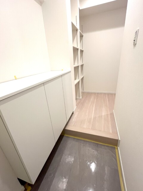 玉川台スカイマンション 玄関廊下