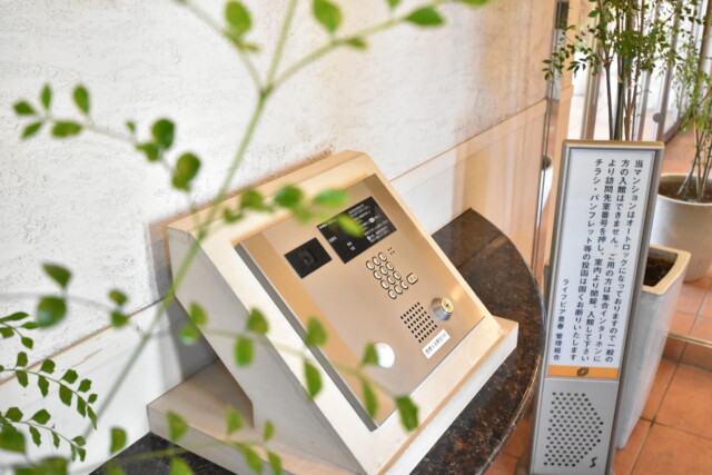 ライフピア豊春 エントランス