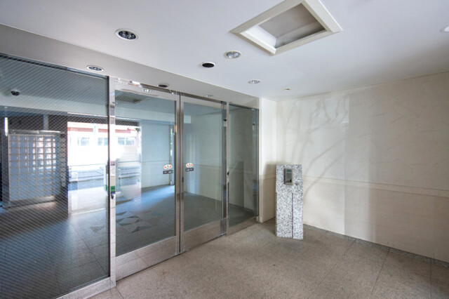 クオリア後楽園 風除室