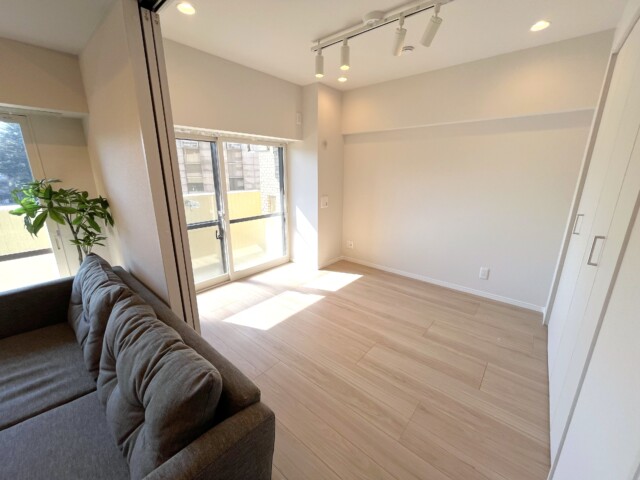 ライオンズマンション護国寺第三 洋室2