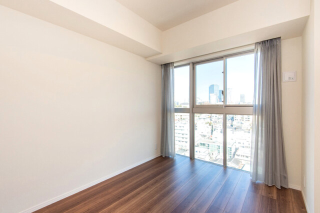 クレヴィア中目黒 洋室