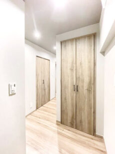 ニューライフ西早稲田 玄関廊下