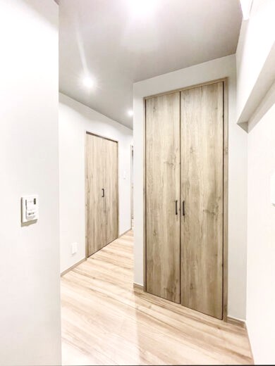 ニューライフ西早稲田 玄関廊下