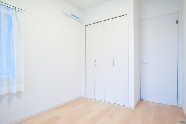 ファミール浜園 洋室2