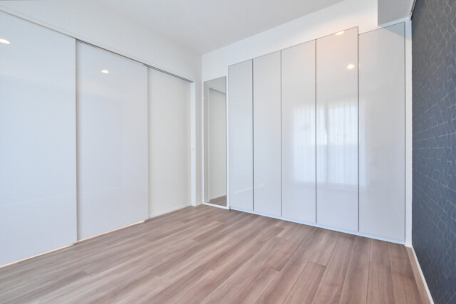 ローレルタワールネ浜松町 洋室