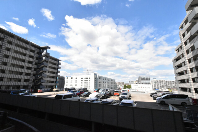 クレストフォルム東京アヴァンセ 駐車場