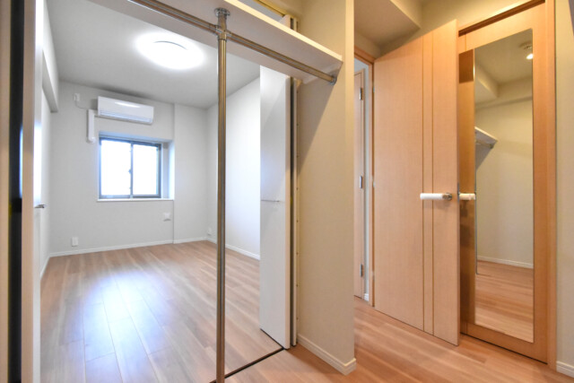 クレストフォルム東京アヴァンセ 洋室約6,1帖