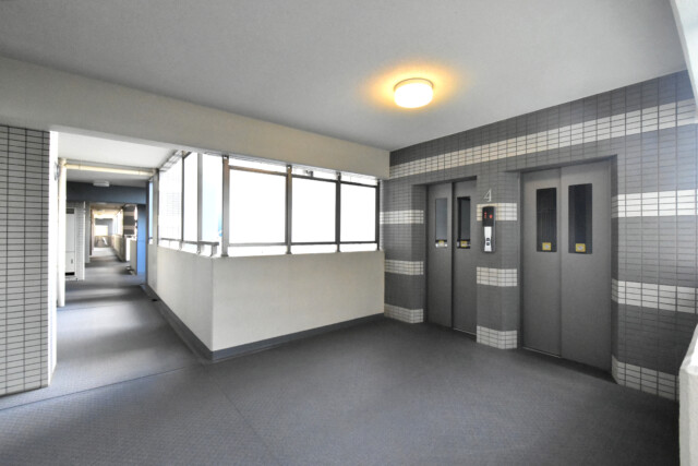 クレストフォルム東京アヴァンセ 玄関