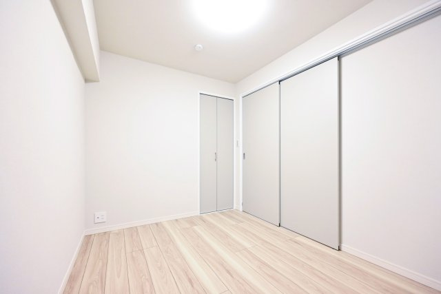 五反田ロイヤルハイツ 洋室2