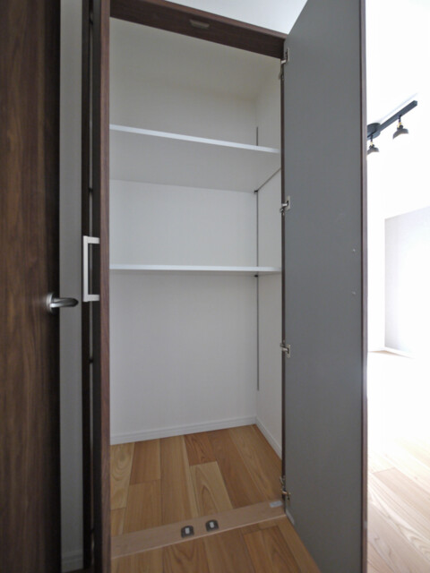 朝日クレス・パリオ護国寺 洋室約6,8帖