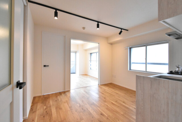 第2ライオンズマンション LDK+洋室約5帖