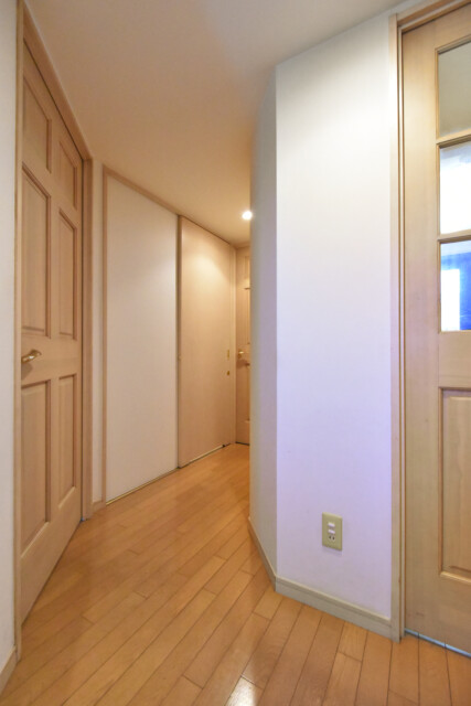 コスモ・ザ・キャナル東京イースト 廊下