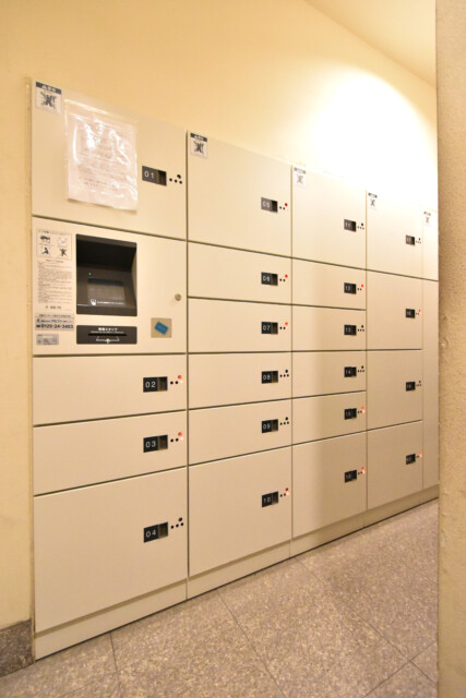 コスモ・ザ・キャナル東京イースト 宅配ボックス