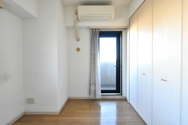 コスモ・ザ・キャナル東京イースト 北東・北西向きバルコニー