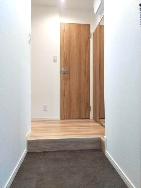 上馬ハイホーム 玄関