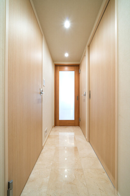 目黒青葉台グランドハイツ 玄関廊下