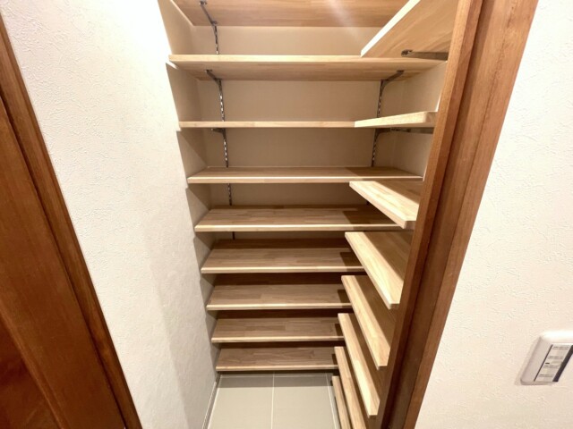 藤和島津山コープ 玄関