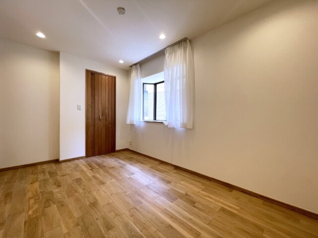 藤和島津山コープ 洋室1