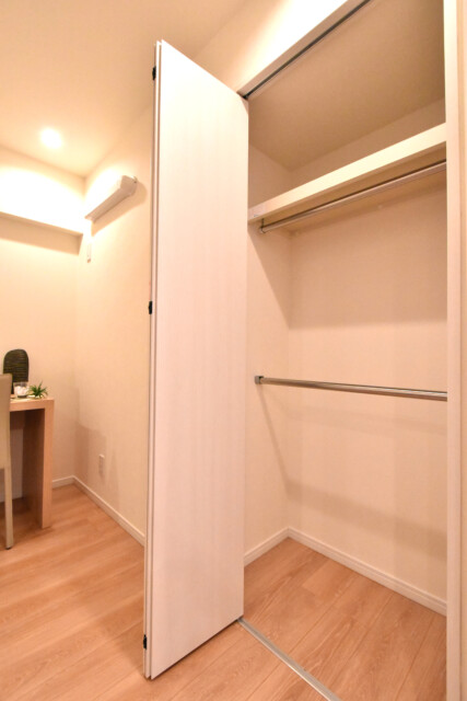 ライオンズマンション乃木坂 洋室1