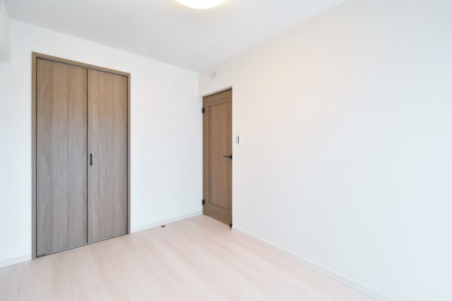 ヴァン・ヴェール新宿 洋室1