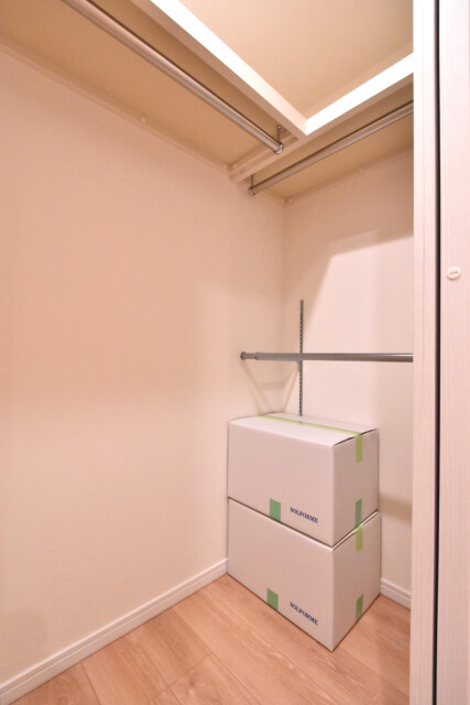 ライオンズマンション乃木坂 サービスルーム1