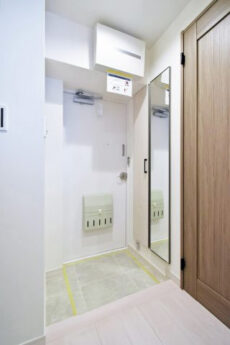 ヴァン・ヴェール新宿 玄関廊下