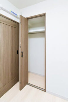 ヴァン・ヴェール新宿 洋室2