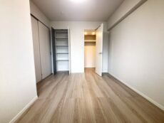 日商岩井大岡山第2マンション 洋室1