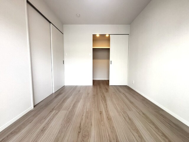 日商岩井大岡山第2マンション 洋室2