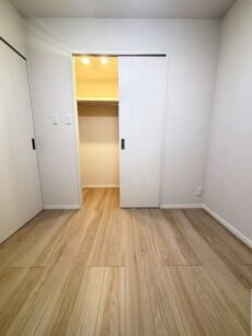 日商岩井大岡山第2マンション 洋室3