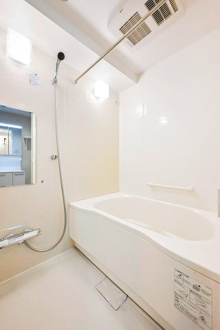 カーサ田原町 浴室