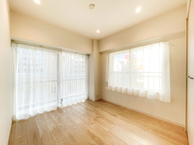 メガロン大井町 洋室