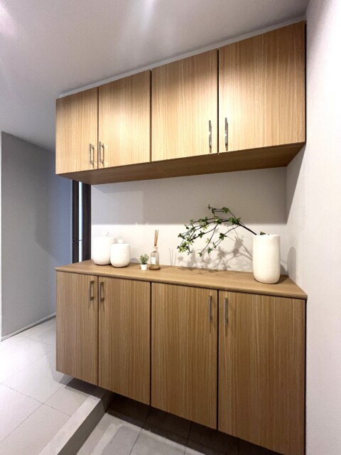 グローリオ駒沢大学 玄関廊下