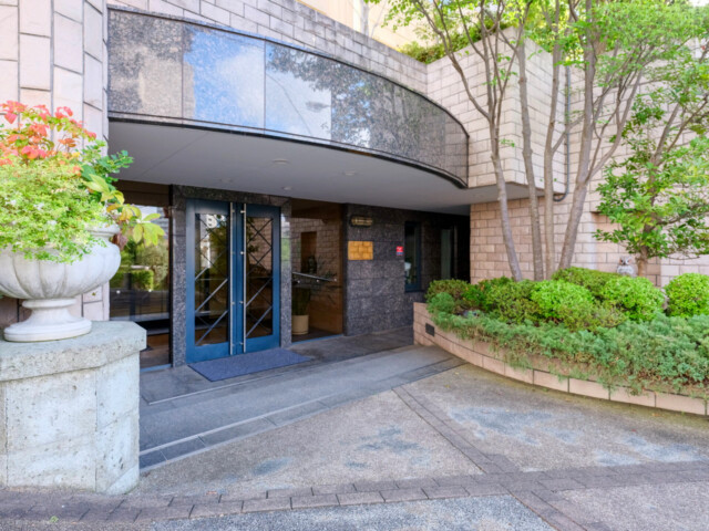 東急ドエル・プレステージ池田山クレアモント エントランス