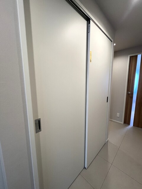 グローリオ駒沢大学 玄関廊下