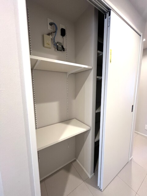 グローリオ駒沢大学 玄関廊下