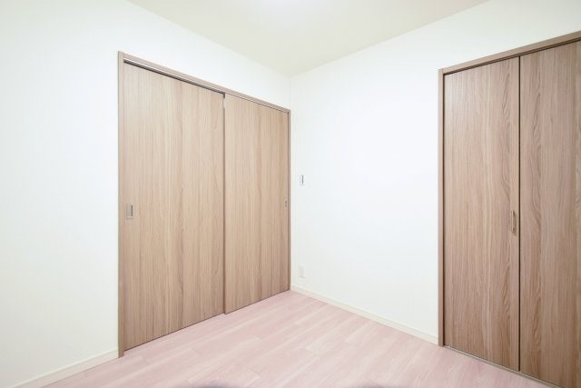 三井音羽ハイツ 洋室2