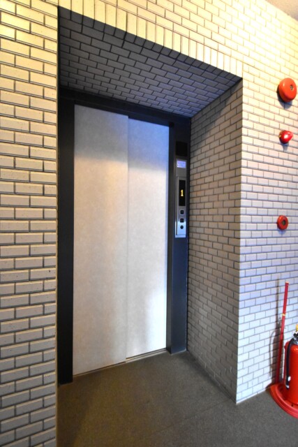 パーク・ハイム新町三丁目 エレベーター