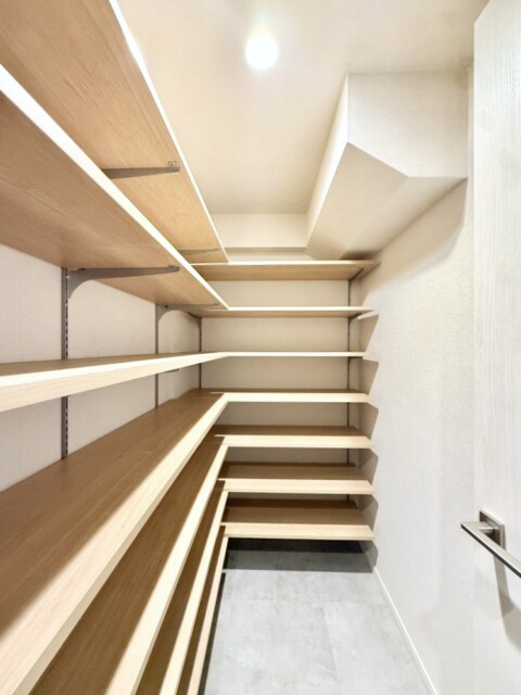 メゾンドール代々木 シューズインクローゼット