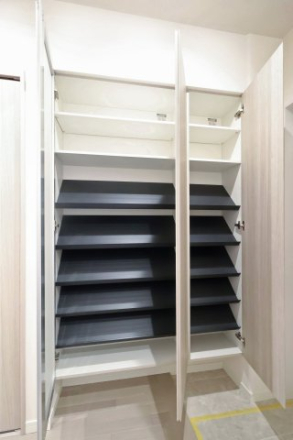 日商岩井第2玉川台マンション 玄関
